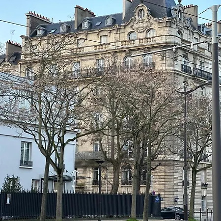Prestige A Luxe, Calme Et Proche Tour Eiffel Et Champs-elysees * Paris