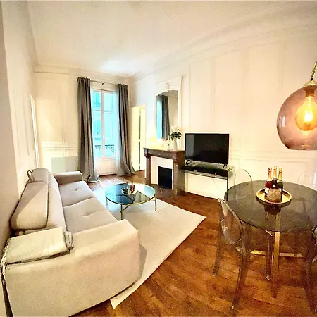 Prestige A Luxe, Calme Et Proche Tour Eiffel Et Champs-elysees Lägenhet *