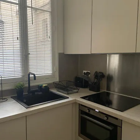 Prestige à Luxe, Calme Et Proche Tour Eiffel Et Champs-élysées Apartamento Paris