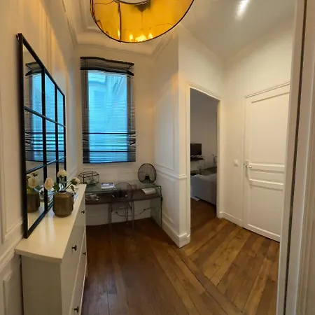 Prestige à Luxe, Calme Et Proche Tour Eiffel Et Champs-élysées * Paris