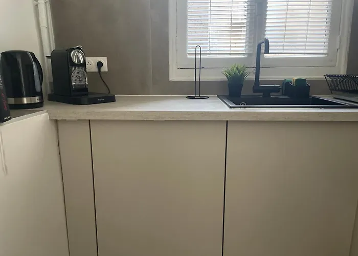 Prestige A Luxe, Calme Et Proche Tour Eiffel Et Champs-elysees Appartement Parijs