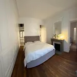 Prestige A Luxe, Calme Et Proche Tour Eiffel Et Champs-elysees Apartment